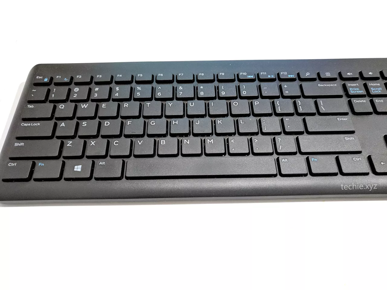 Review Dell KM117 wireless keyboard - posisi tombol spacebar agak geser ke kanan